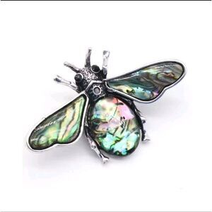 New Without Tags Abalone Mother or Pearl Bee Brooch